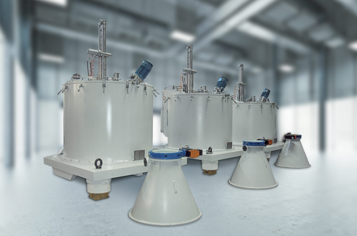 Vertical peeler centrifuge