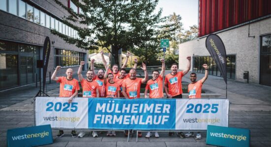 Mülheimer Firmenlauf 2025 SIEBTECHNIK Teamfoto